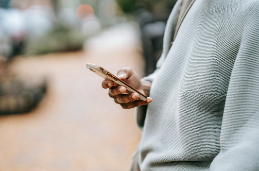 App Dating: Surrounded by Shortcuts